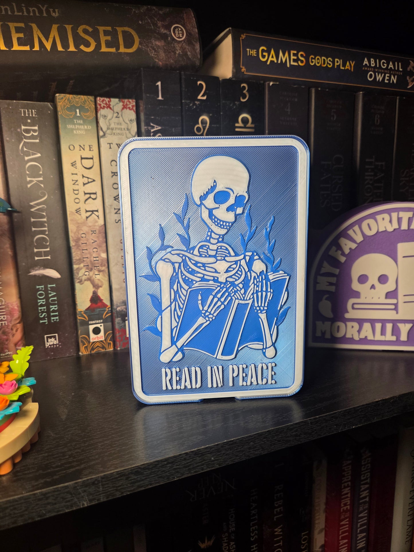Read In Peace Shelf Box